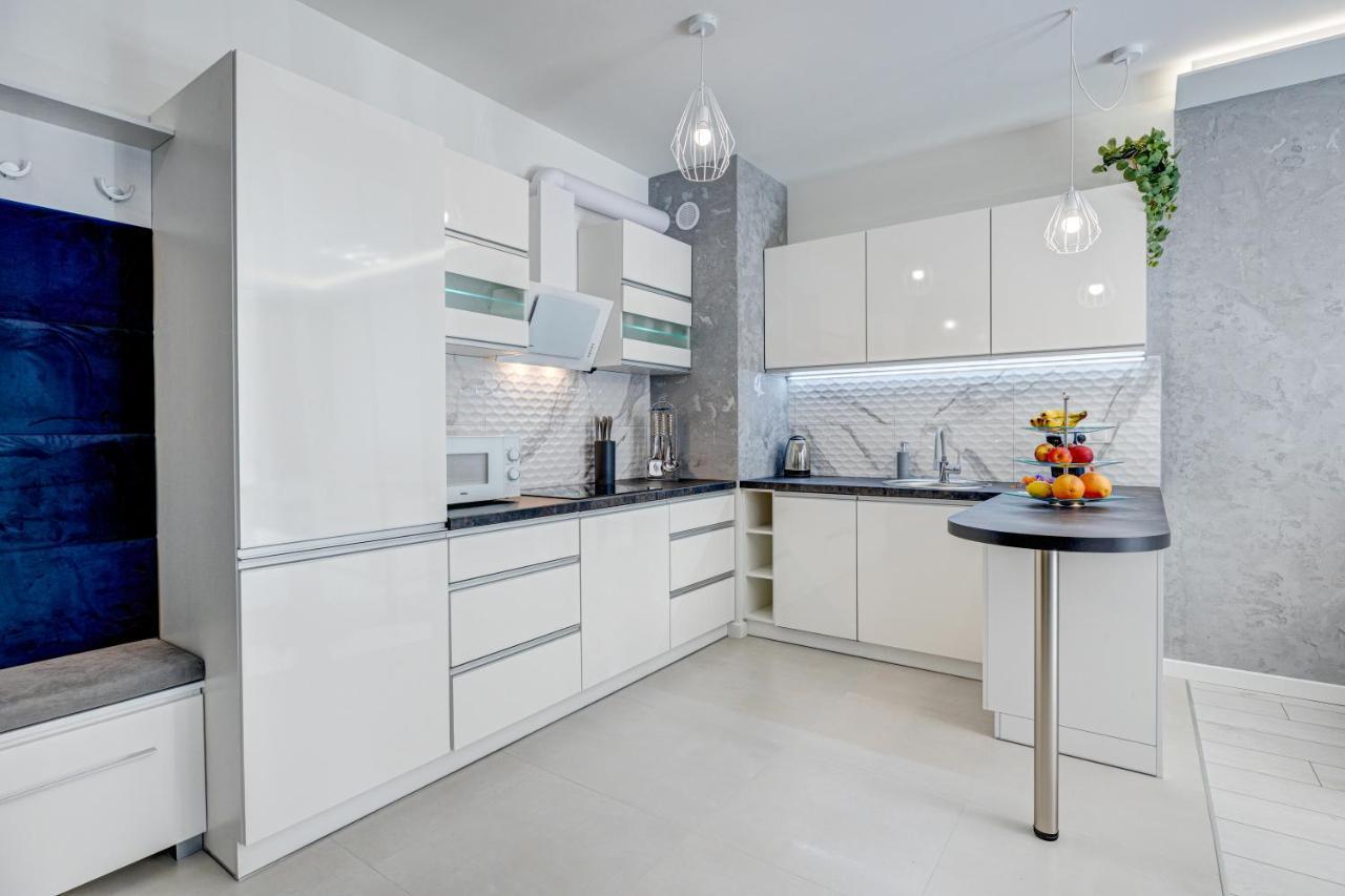 Apartment Silver 4